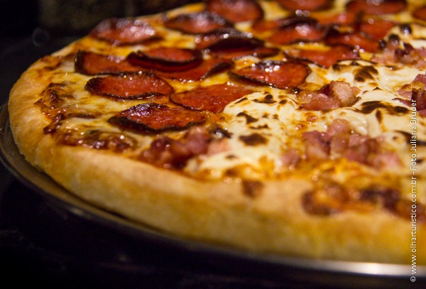 Super Pizza Pan - Aquela pizza PERFEITA pra quem ama carne! 😋  #pizzariadelivery #pizza #massapan #superpizza #pizzapan