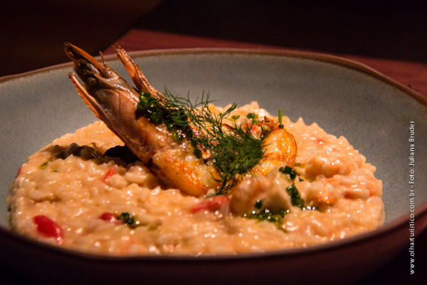 Brasil - Risotto de Caju, com camarão pistola grelhado, arroz carnaroli e caju confit